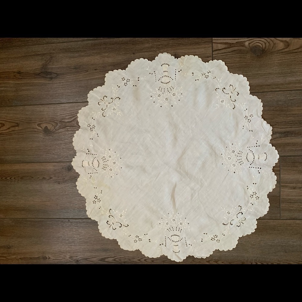 Table cloths - Picture 5 of 6